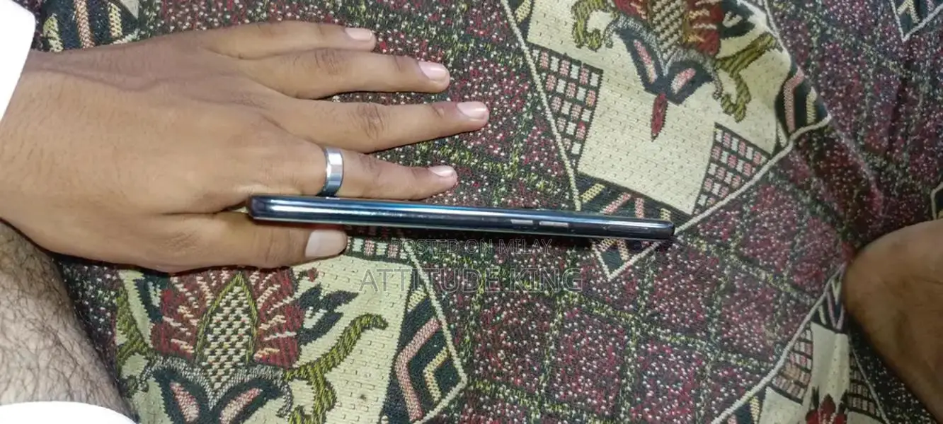 Oppo Reno 5 condition 10/8