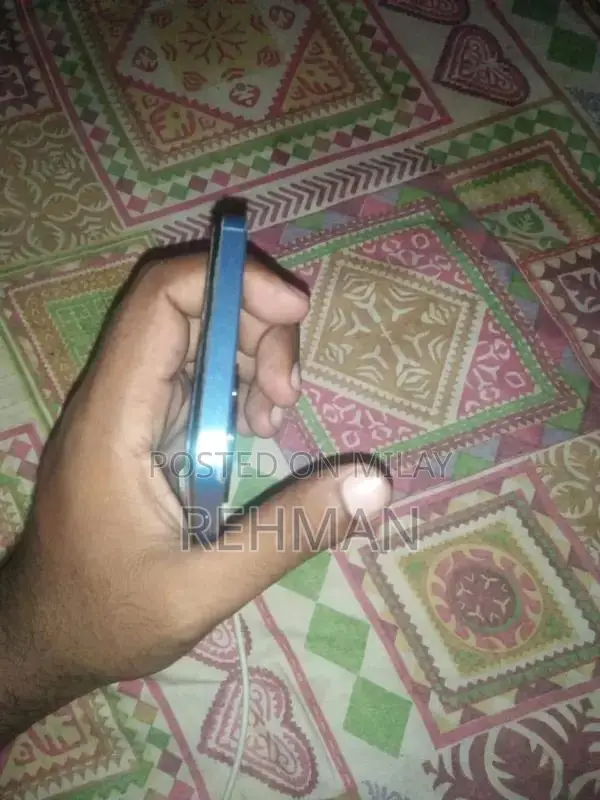 all ok orignal phone hy good condition 10 by 10