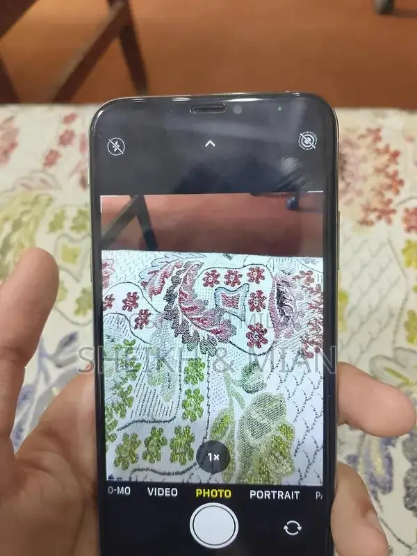 iPhone XS 64GB Silver Smartphone