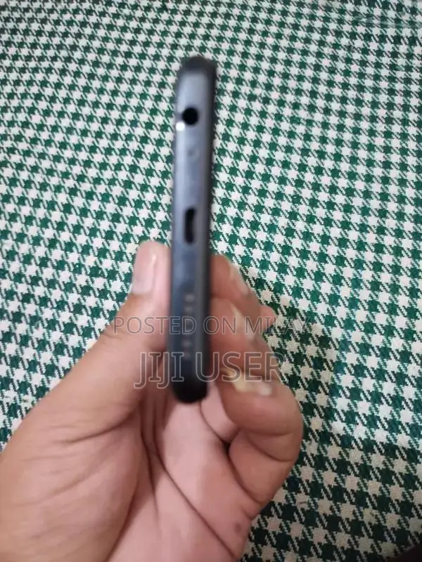 Infinix hot 20i 4 ram 64 gb