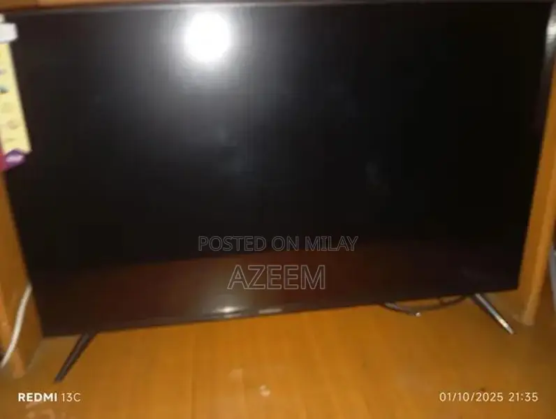 Samsung 32-Inch Android LED Smart TV - Excellent Condition