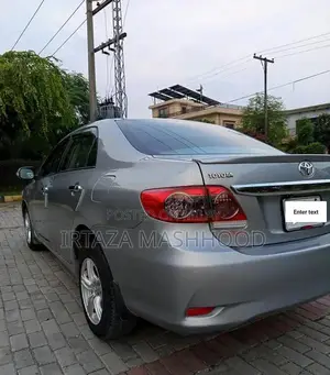 Toyota Corolla GLI 1.6 Automatic Sedan