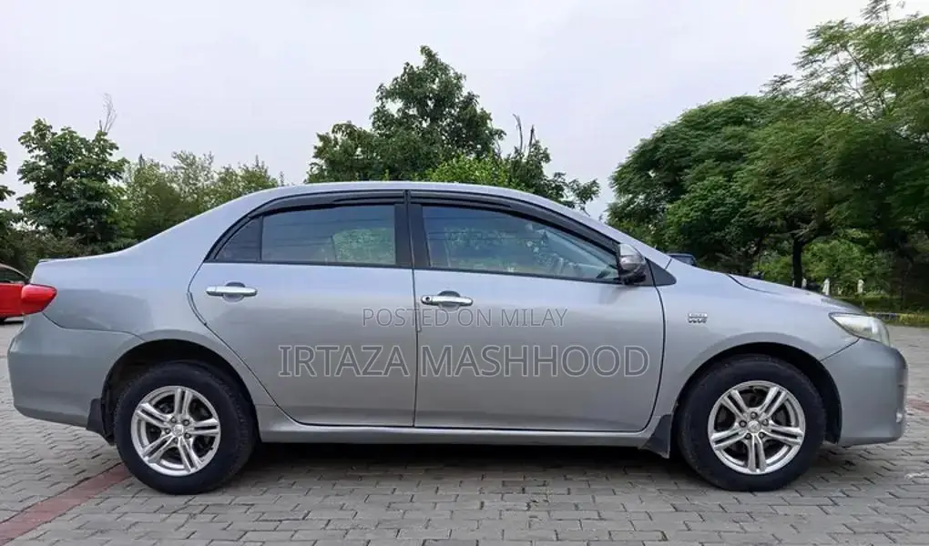 Toyota Corolla GLI 1.6 Automatic Sedan