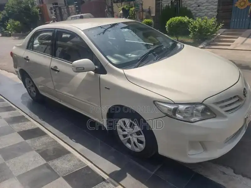 XLI Sedan in Excellent Condition with Full Original Documentation