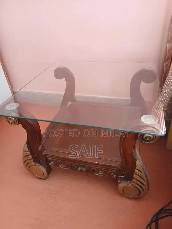 Chinioti 3-Piece Table Set - Nearly New Living Room Furniture