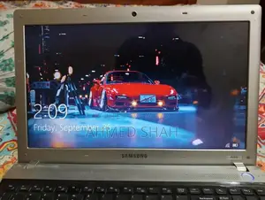 Samsung i3 2nd generation / 4GB RAM/256HDD/512mb  NVIDIA GRAPHICS CARD