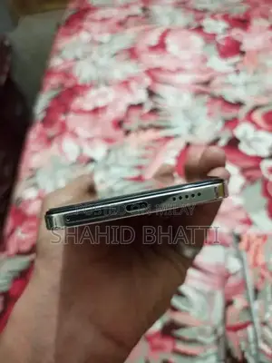 vivo y200 8+8/256 condition 10/10