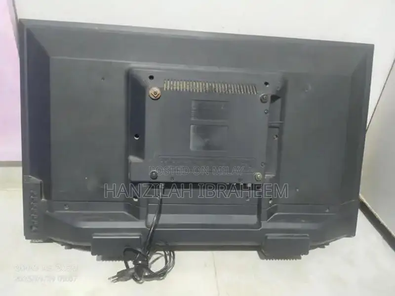 32-inch Android LED TV Panel with Display Issue