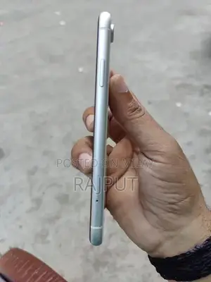 Apple iPhone XR Smartphone with Face ID Issue