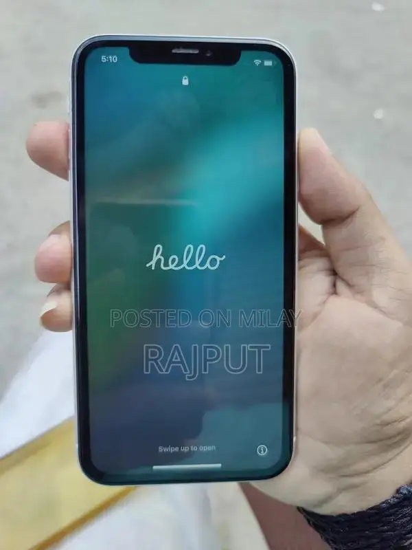 Apple iPhone XR Smartphone with Face ID Issue