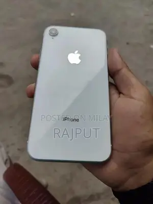 Apple iPhone XR Smartphone with Face ID Issue