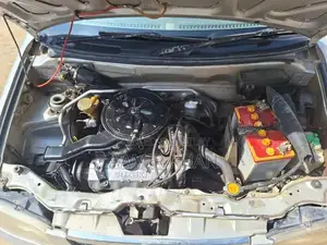 Suzuki Alto VXR 2005 Compact Hatchback with Petrol Engine