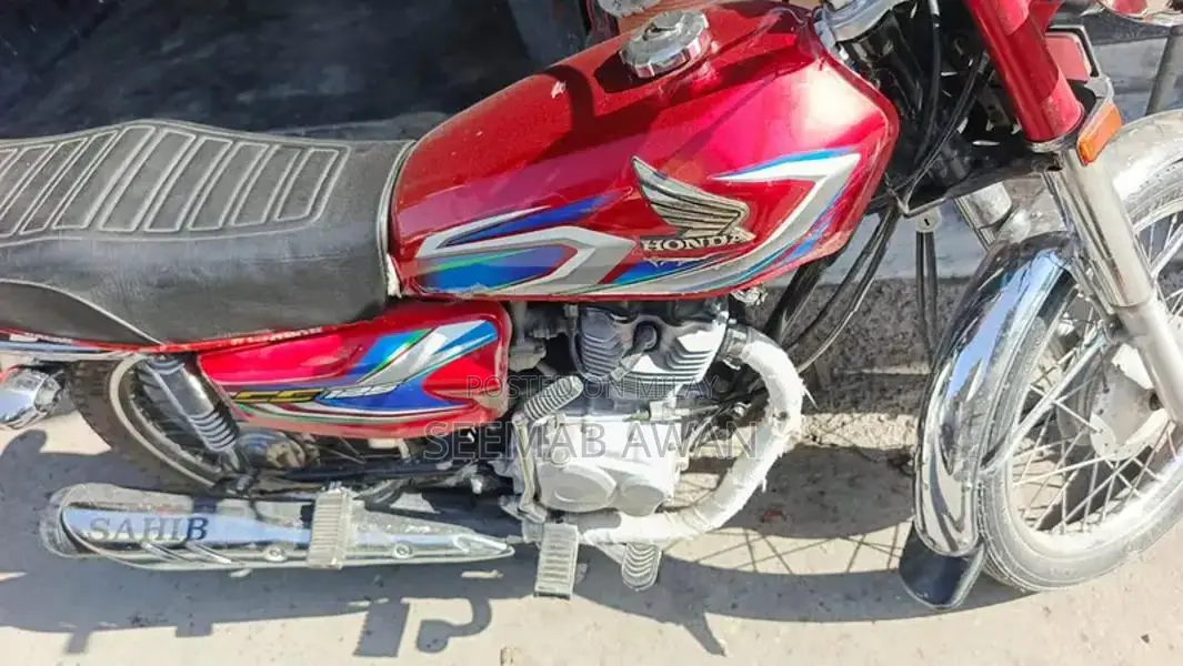 Honda 125cc Motorcycle Engine in Good Condition