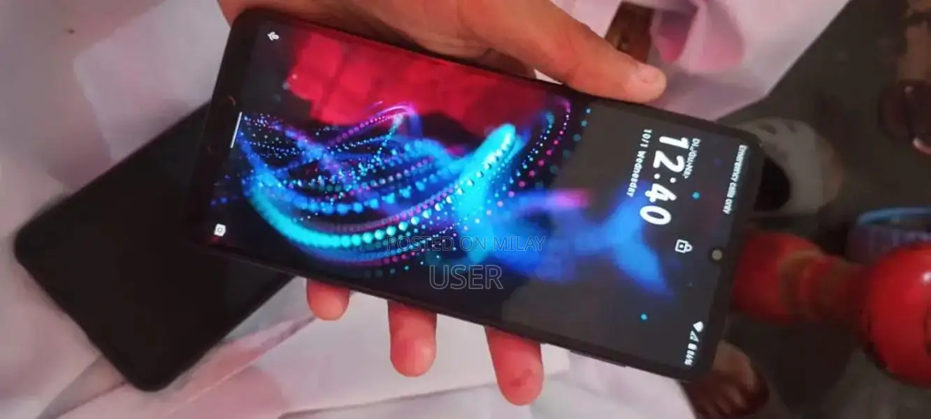 Sharp Aquos R5G