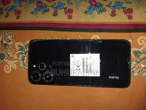 redmi 12 (8/128) with box and charger