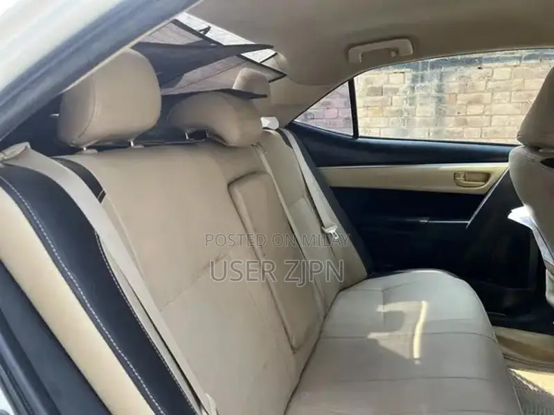 Altis1.6 18model whitecolur bumper to bumper geniun only one gate touc