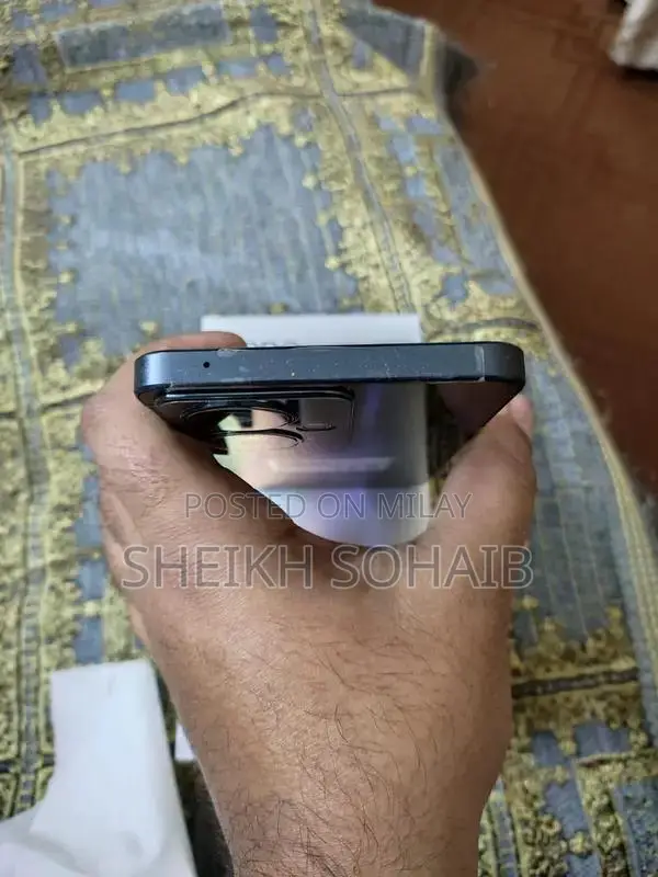 Reno 11F Smartphone - 8GB RAM, 256GB Storage, Pristine Condition