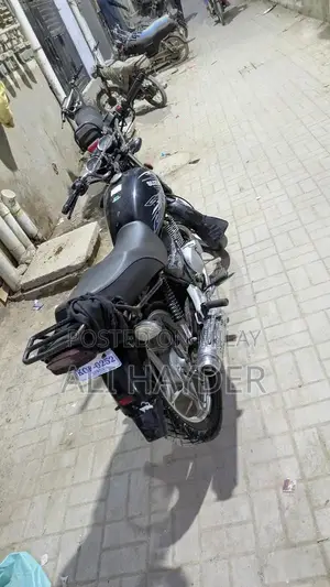 Suzuki GS150 SE Motorcycle - Well-Maintained Condition