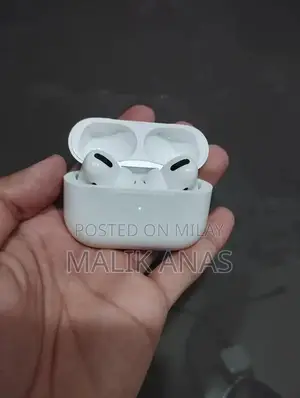 Photo - Apple AirPods Pro 1st Gen with Active Noise Cancellation