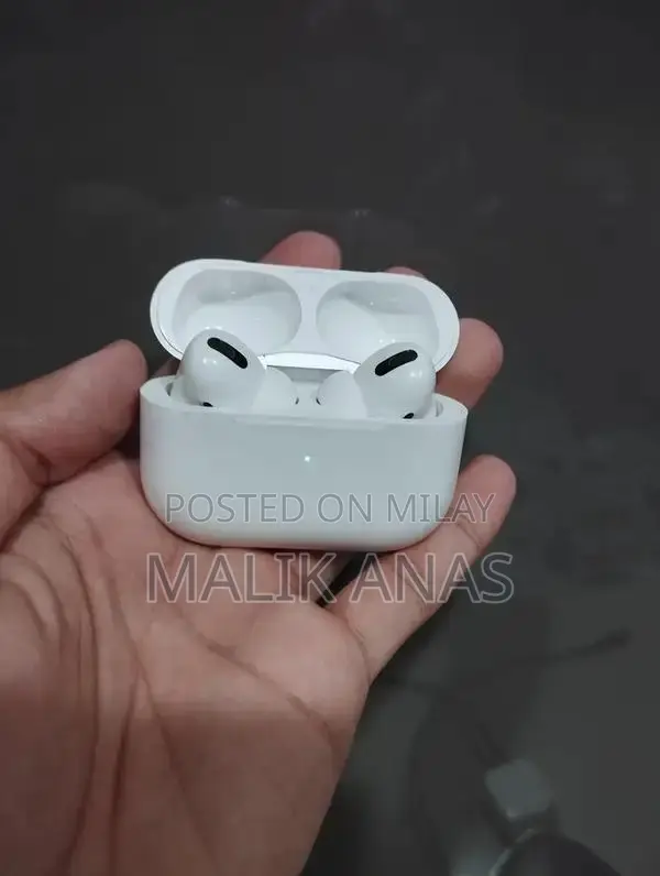 Apple AirPods Pro 1st Gen with Active Noise Cancellation