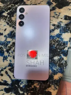 Compact Smartphone with Ample Storage and RAM