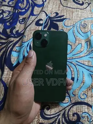 I phone 13jv waterpack  128gb context WhatsApp