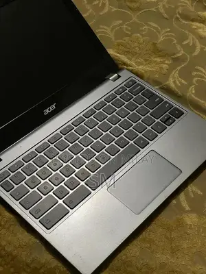 Photo - Acer C740 Chromebook laptop Windows 10 128 GB SSD M2