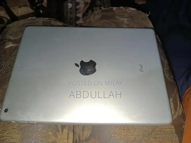 Apple iPad Air Tablet - Performance Multimedia Device