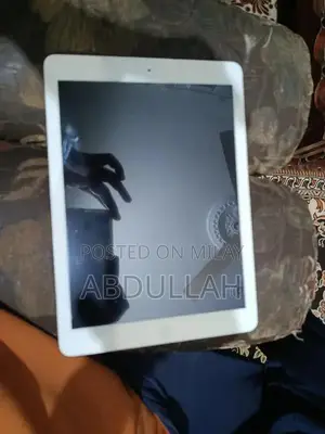 Apple iPad Air Tablet - Performance Multimedia Device