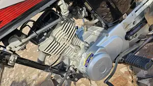 Honda 125cc Motorcycle Single Cylinder Motorcycle