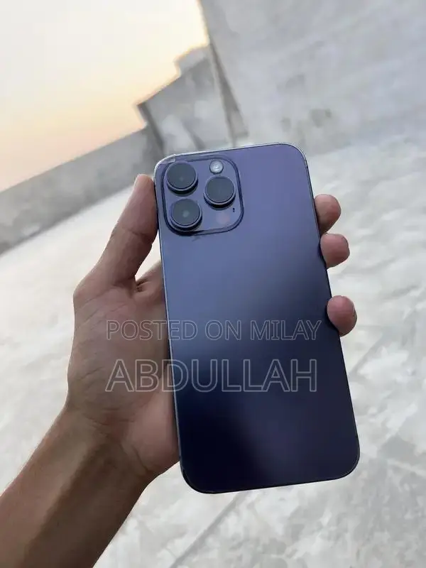 iPhone 14 Pro Max Smartphone - Lightly Used Excellent Condition