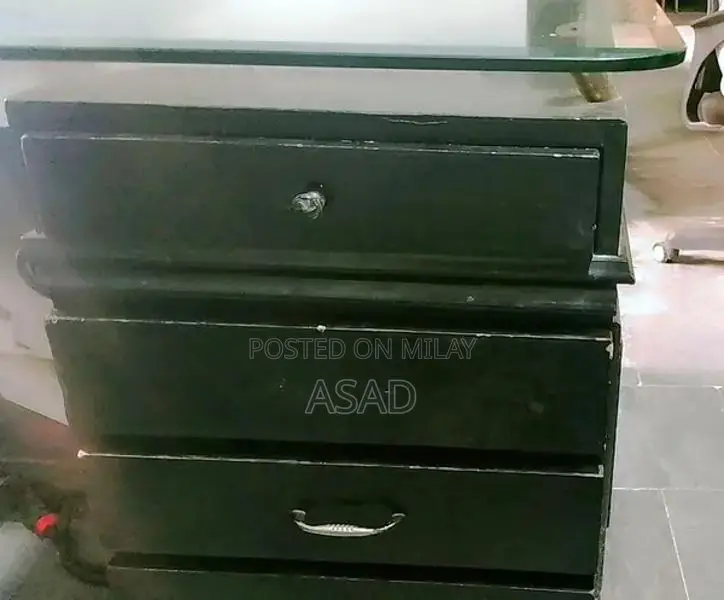 Office Table Best  Condition