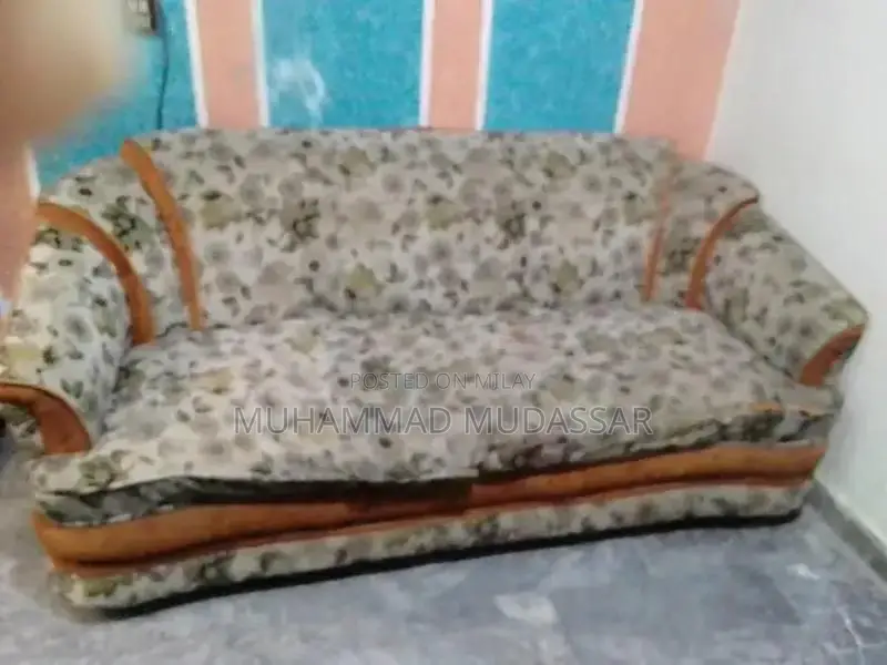 5 Seater Sofa in good condition