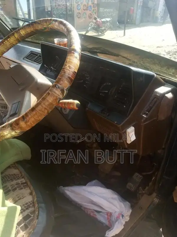 Toyota HiAce Cargo Van - Reliable Commercial Vehicle