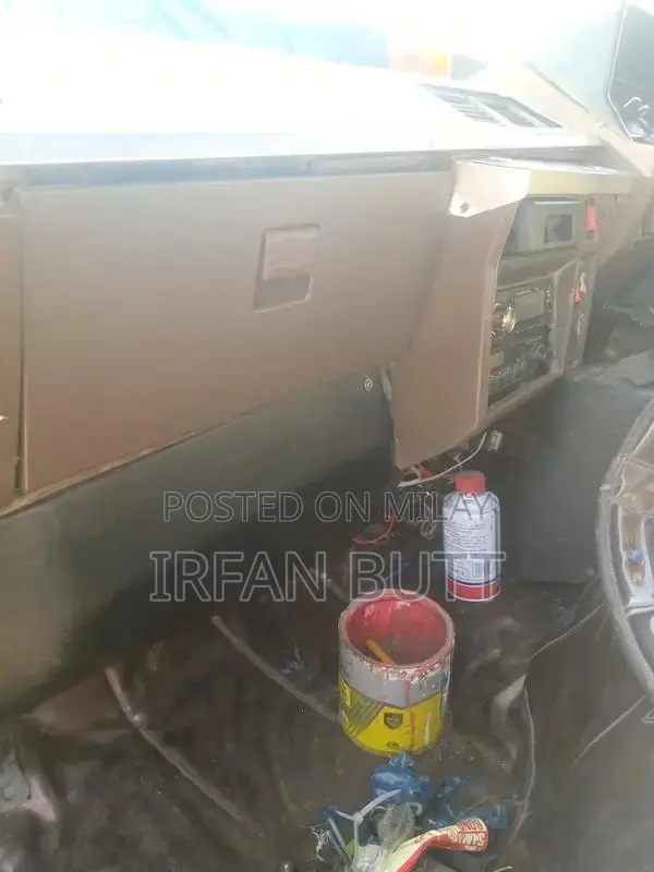 Toyota HiAce Cargo Van - Reliable Commercial Vehicle