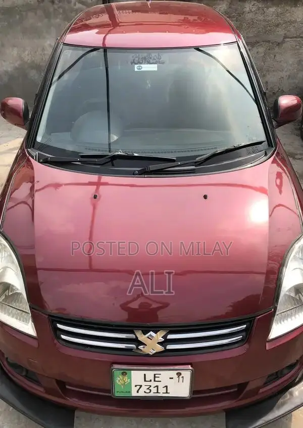 Swift 1.3 DLX Hatchback with Premium Upgrades