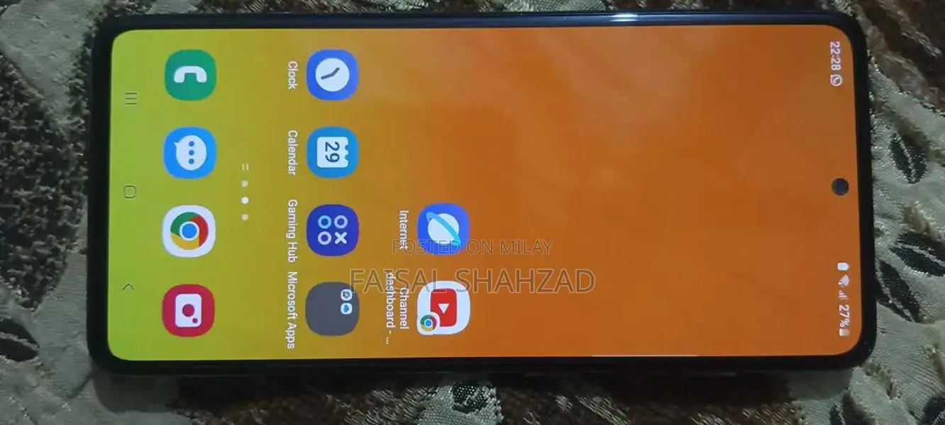 Samsung A51 AMOLED display 6:128