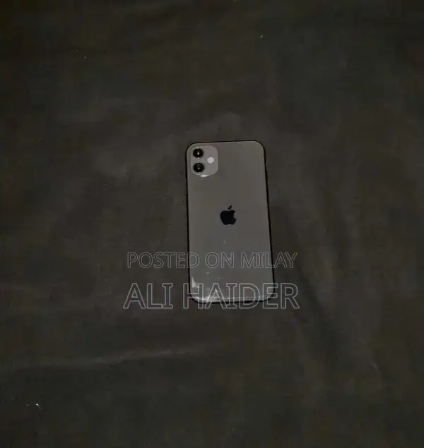 Apple iPhone 11 Unlocked Smartphone 64GB Pristine Condition