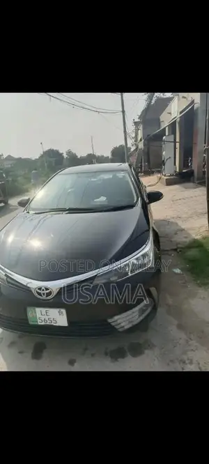 Photo - Toyota Corolla Altis 2018 Black Sedan - Low Mileage