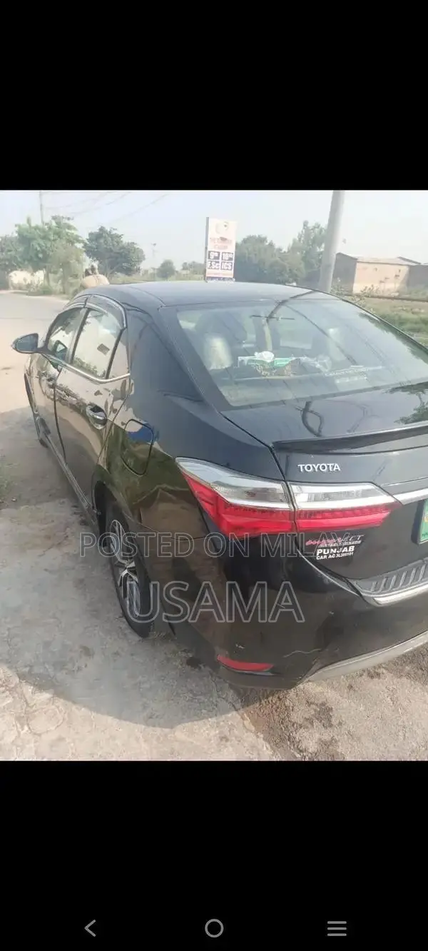 Toyota Corolla Altis 2018 Black Sedan - Low Mileage