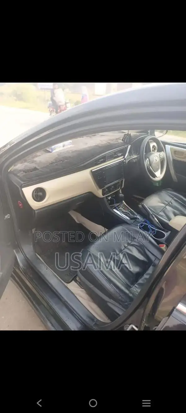 Toyota Corolla Altis 2018 Black Sedan - Low Mileage