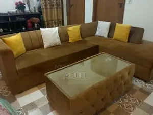 Photo - Modern L-Shaped Sofa Set with Polished Side Table