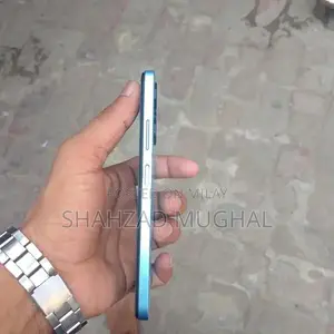 High Memory Smartphone with Extensive Storage