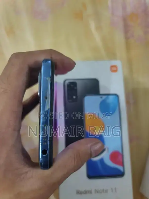 Redmi Note 11 ( 8 /128 ) 35 watt Fast Charging