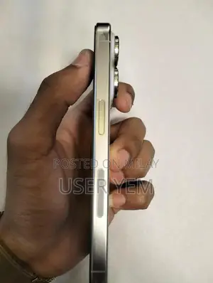 Apple iPhone 15 Pro Smartphone - Excellent Condition