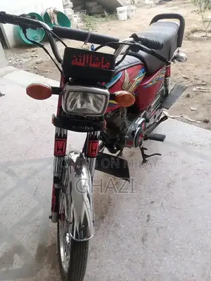 Honda chkwal number genuine halat 18 model urgent sale