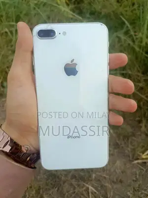 64gb memory 74% battery health finger nonworking home button is ok