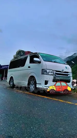 Toyota Hiace 200 Passenger Van 2007 - Manual Transmission, Air Conditi