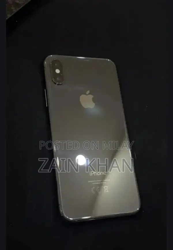 Apple iPhone X 64GB Unlocked Smartphone