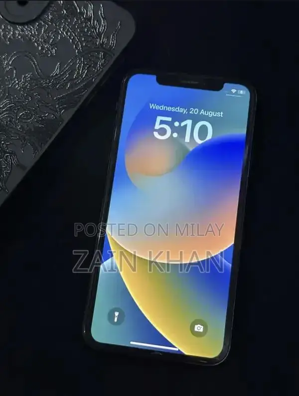 Apple iPhone X 64GB Unlocked Smartphone